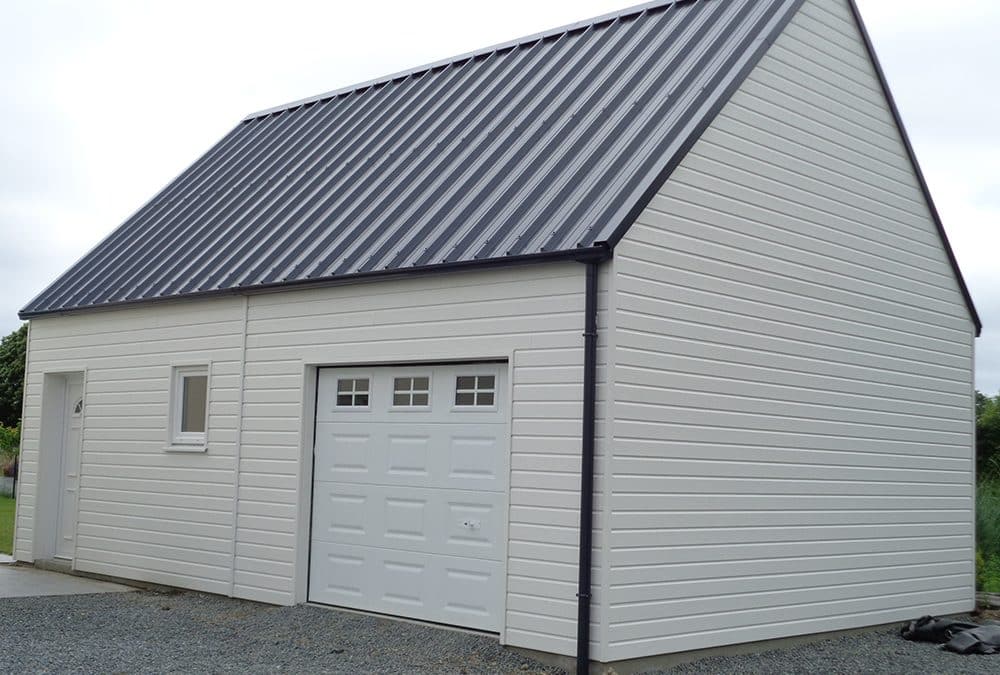 Grand garage toiture bi-pente