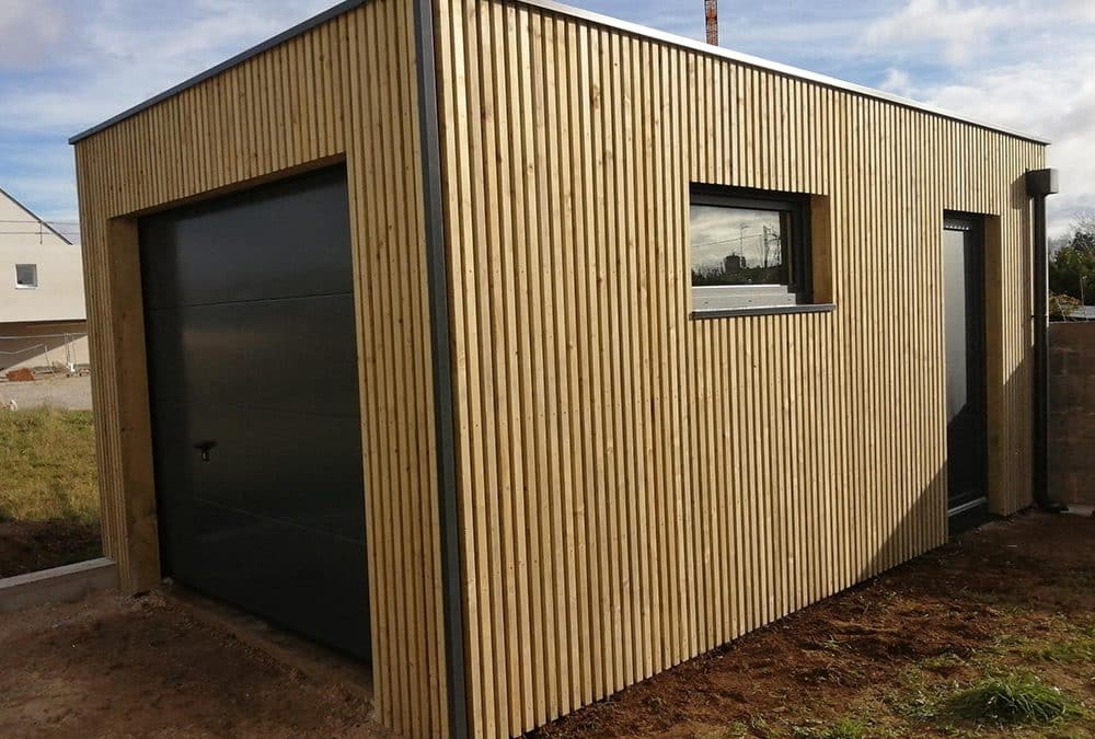 Garage bois naturel porte sectionnelle